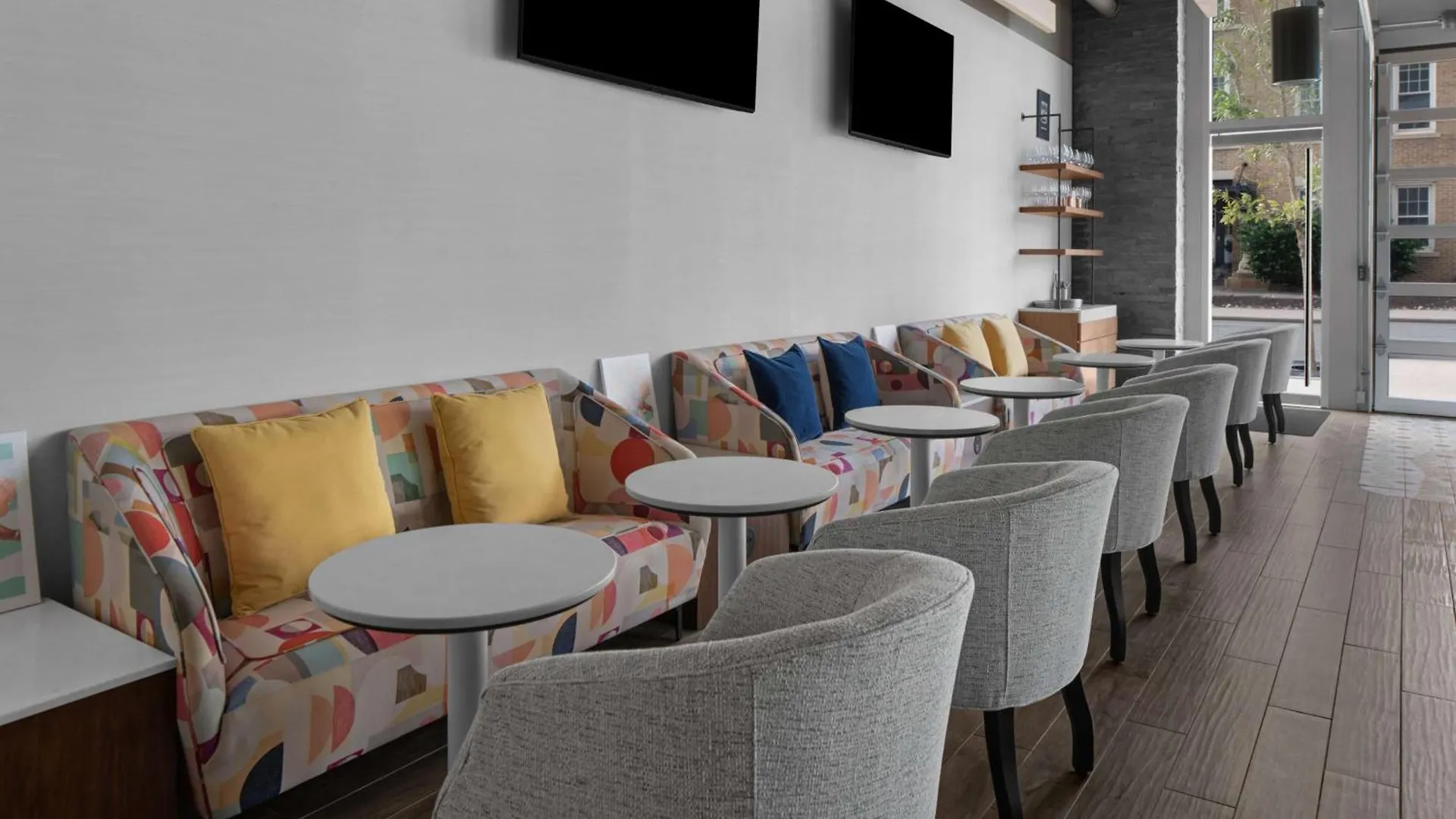 Homewood Suites By Hilton Charlotte Uptown First Ward 3*,